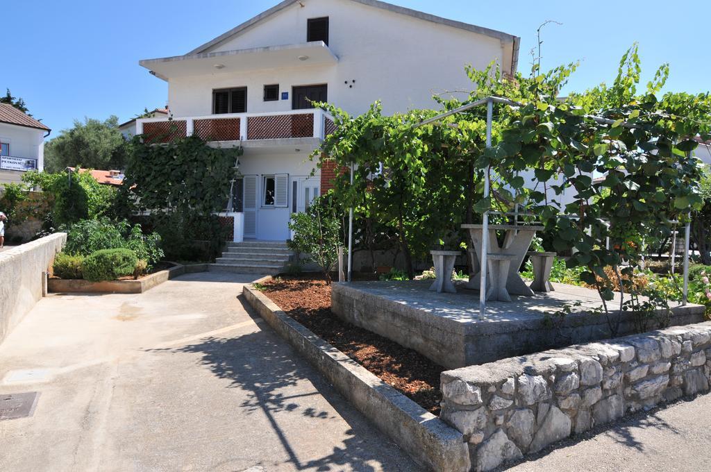 Apartments Kankul Krk Town Exterior foto